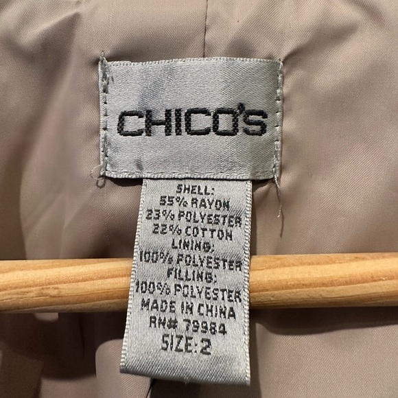 Chico’s Quilted Mid-Length Jacket EUC - Picture 3 of 8